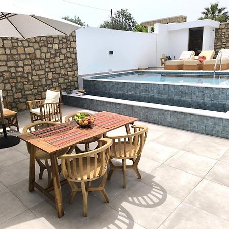 Valantina'S & Mannouel Lardos Luxury Villas Екстериор снимка