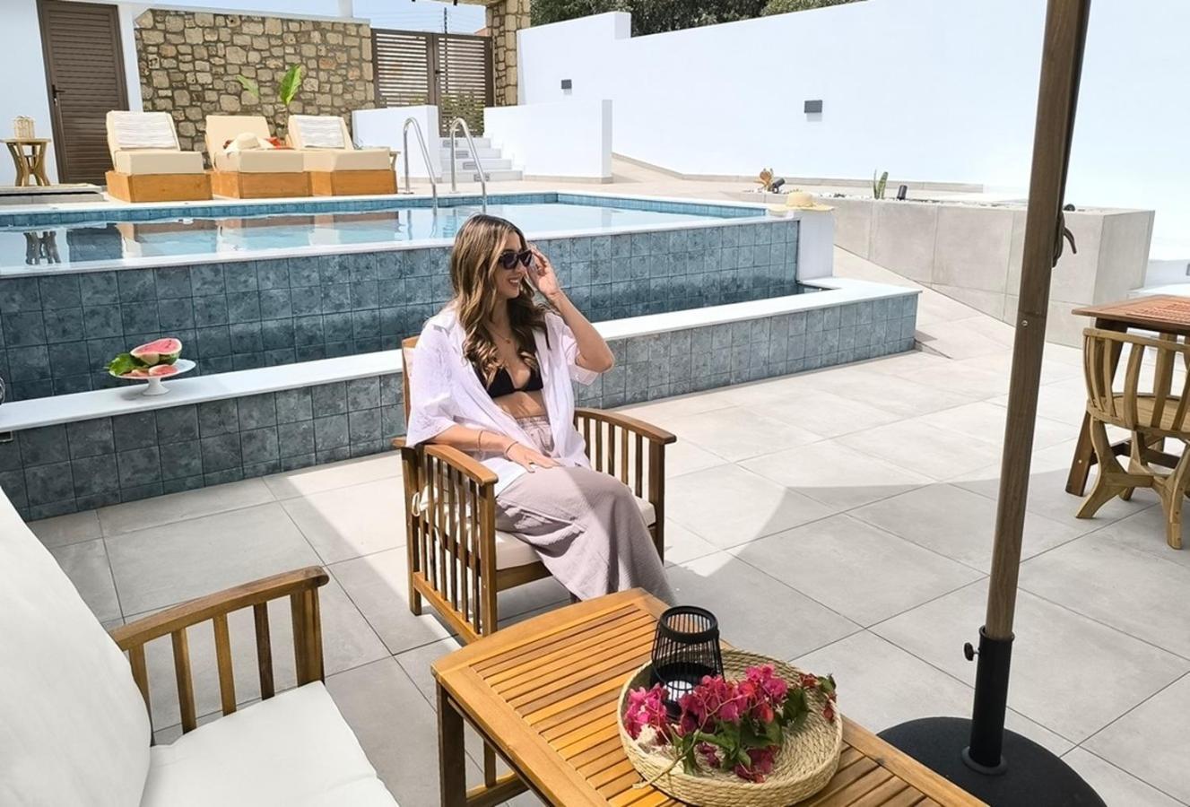 Valantina'S & Mannouel Lardos Luxury Villas Екстериор снимка