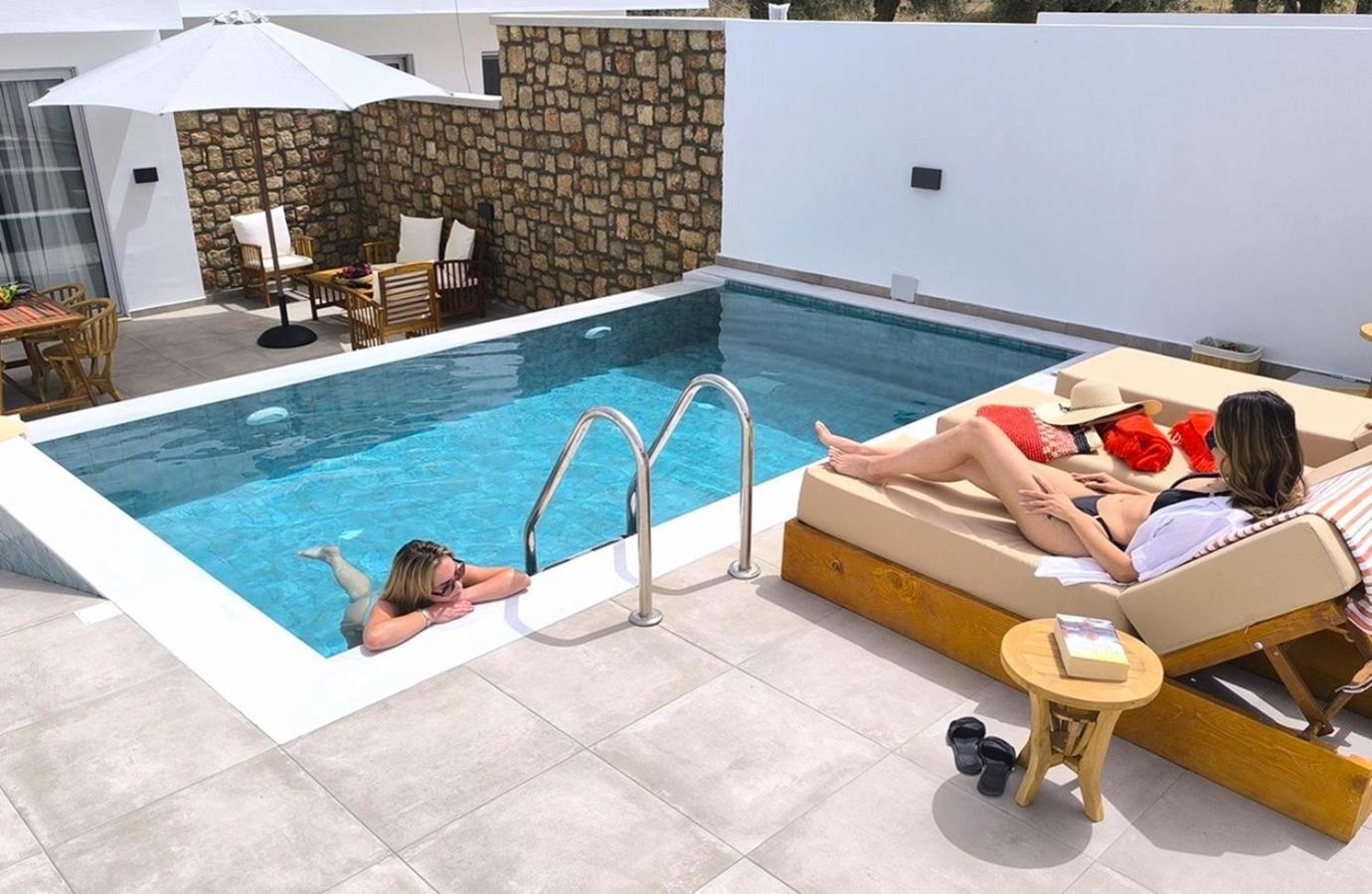 Valantina'S & Mannouel Lardos Luxury Villas Екстериор снимка