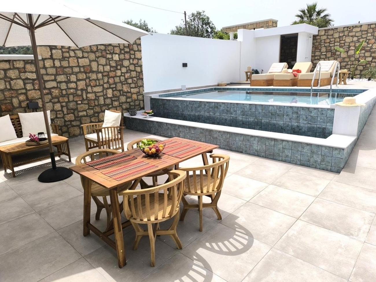 Valantina'S & Mannouel Lardos Luxury Villas Екстериор снимка