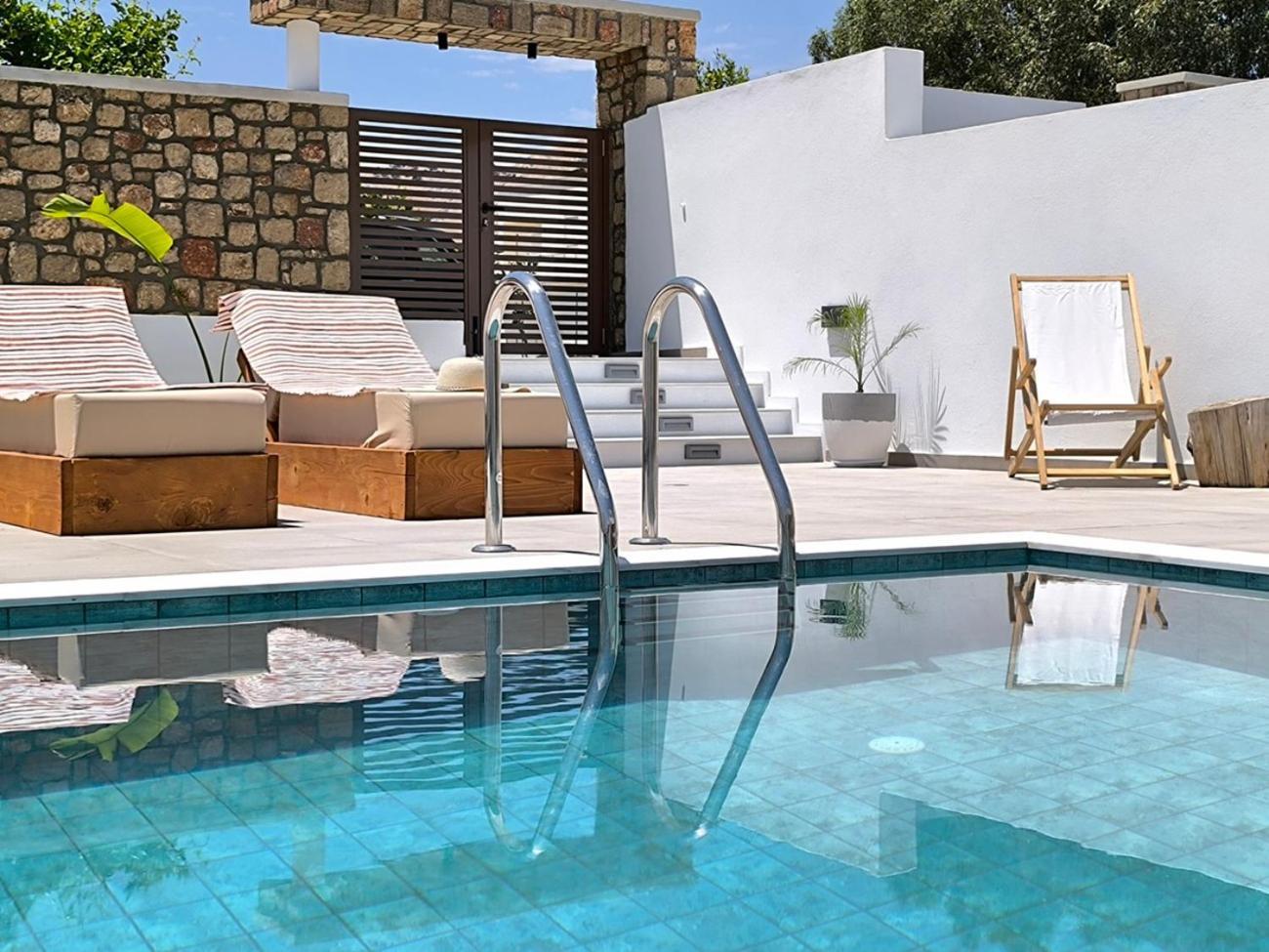 Valantina'S & Mannouel Lardos Luxury Villas Екстериор снимка