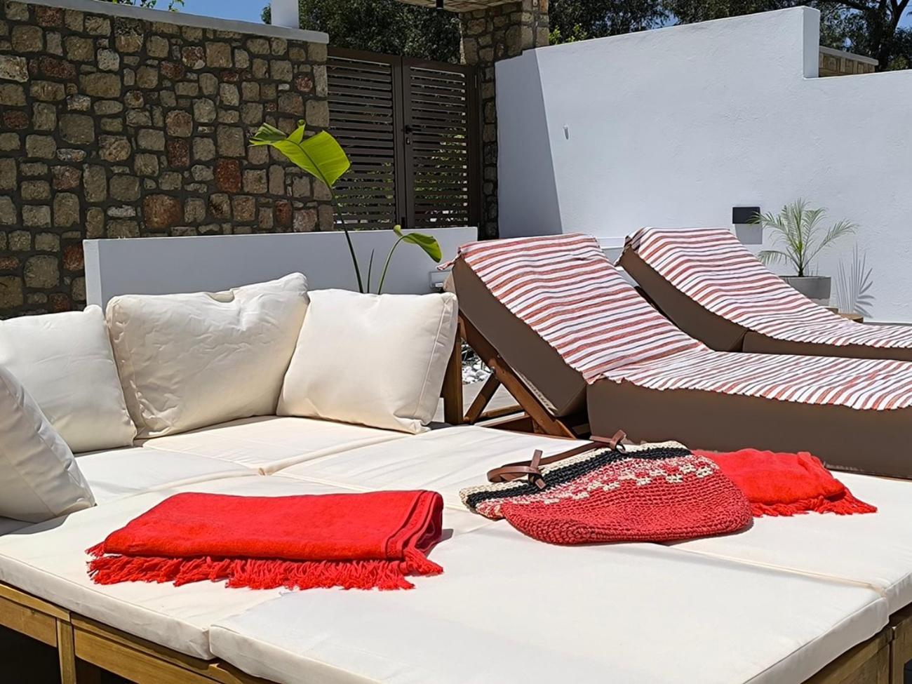 Valantina'S & Mannouel Lardos Luxury Villas Екстериор снимка